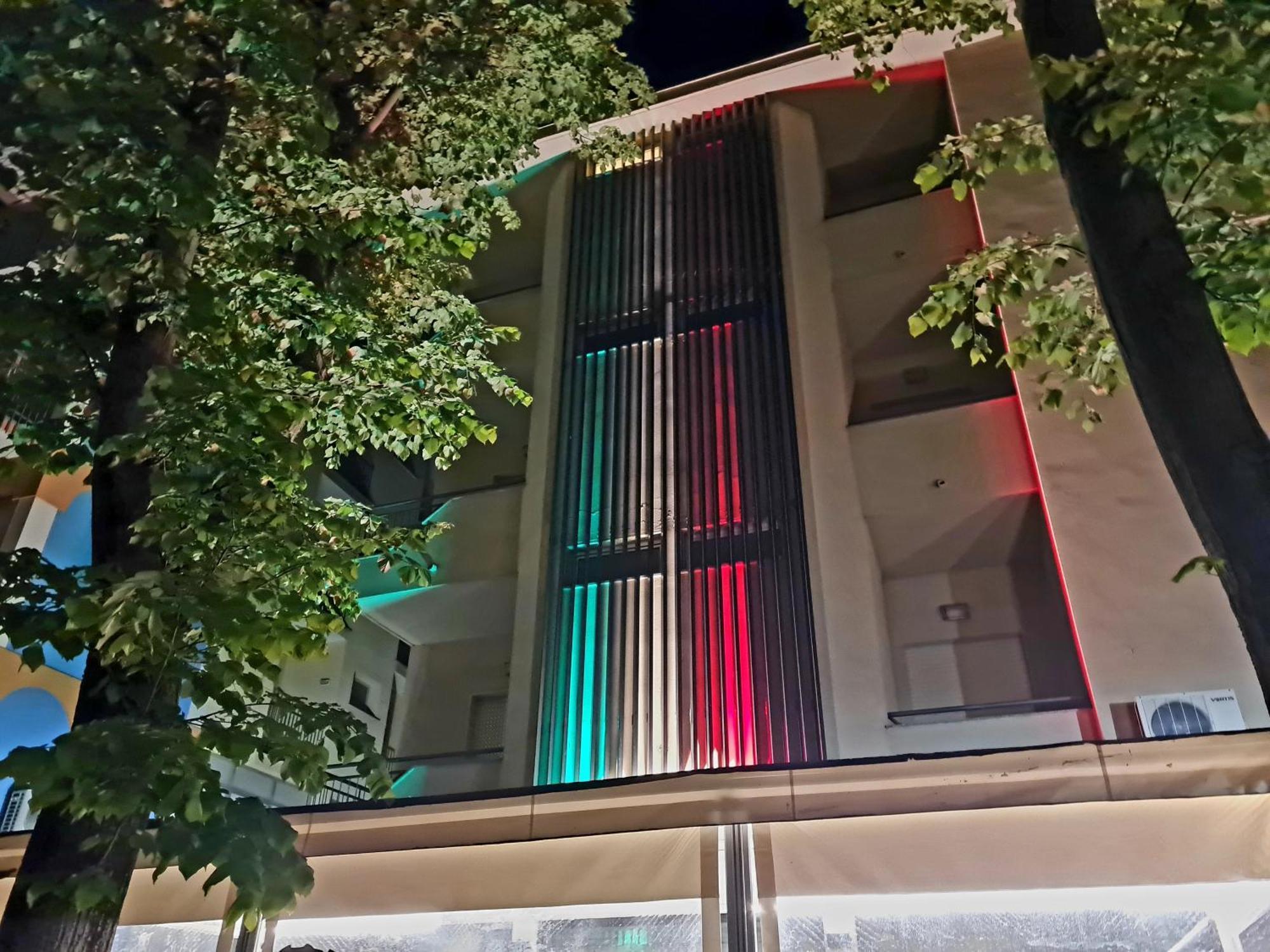 Hotel Dear Ріміні Екстер'єр фото